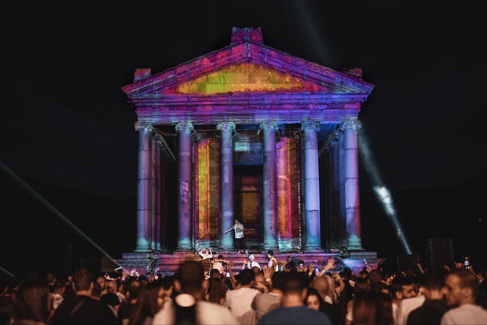 Triangulum Community’s rave event at Garni